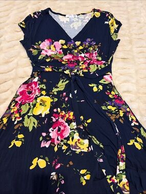VENUS - Floral Dress